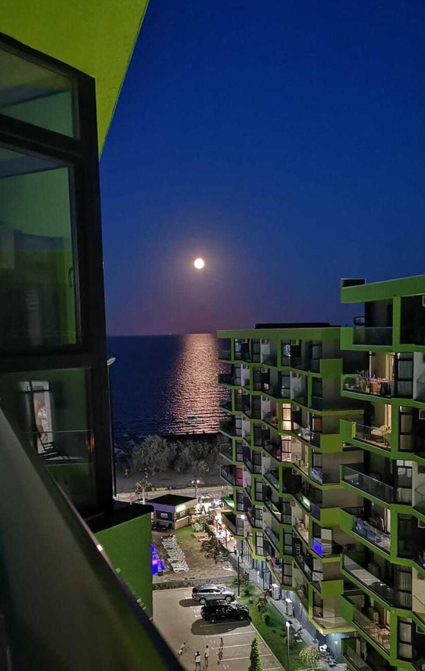Vintage Breeze Apartment - Spa Pools Resort Mamaia Exterior foto